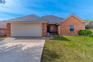 5008 Guadalupe Court, Granbury, TX 76048