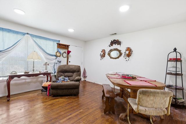 1306 Stone Drive, Irving, TX 75061