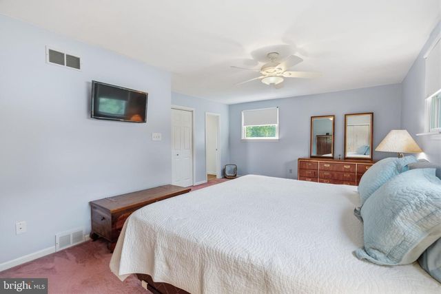81 CHEROKEE RD, Doylestown, PA 18901