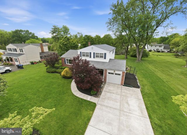 81 CHEROKEE RD, Doylestown, PA 18901