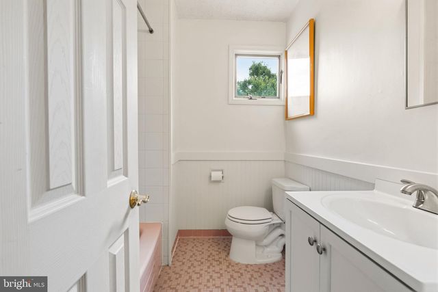 81 CHEROKEE RD, Doylestown, PA 18901