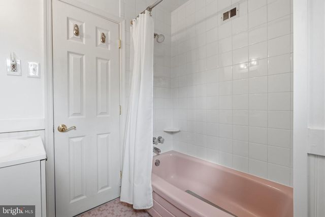81 CHEROKEE RD, Doylestown, PA 18901