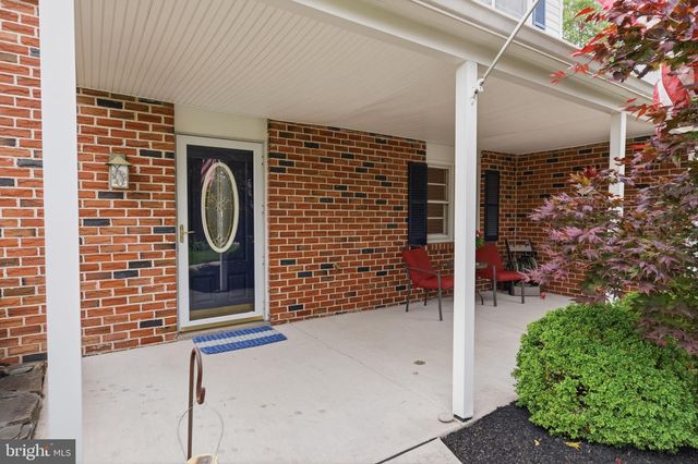 81 CHEROKEE RD, Doylestown, PA 18901
