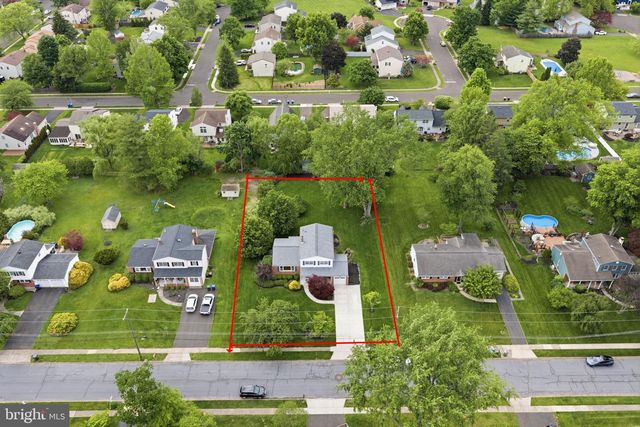 81 CHEROKEE RD, Doylestown, PA 18901