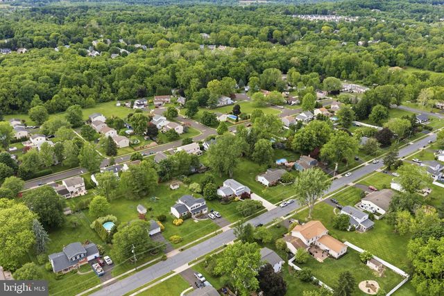 81 CHEROKEE RD, Doylestown, PA 18901