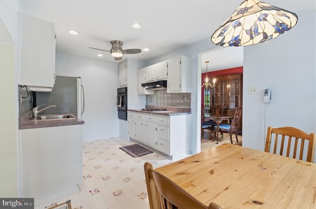81 CHEROKEE RD, Doylestown, PA 18901