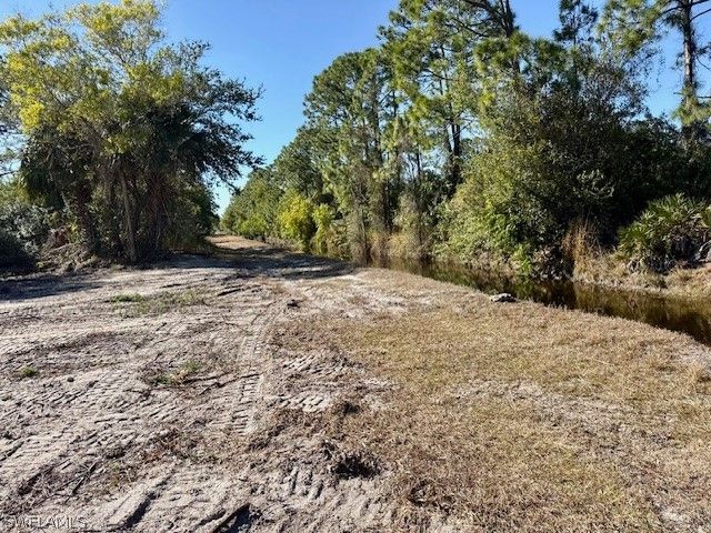 737 Theodore Vail ST E, Lehigh Acres, FL 33974