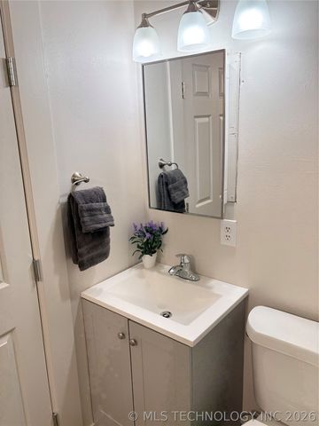 505 W 5th Street, Skiatook, OK 74070