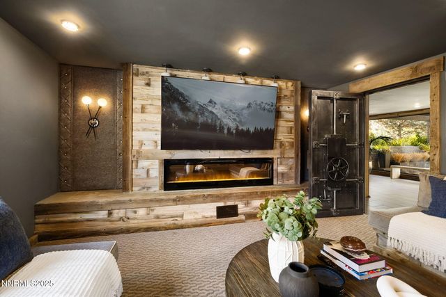 1825 Manzanita Circle, Reno, NV 89509