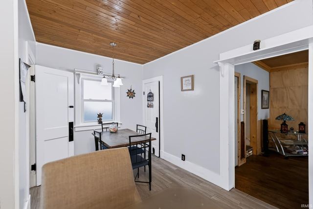 206 W Simonton Street, Elkhart, IN 46514