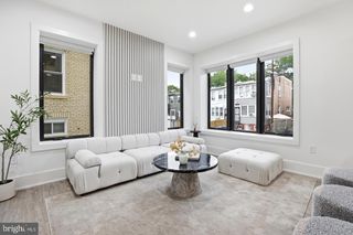 1140 OATES ST NE #101, Washington, DC 20002