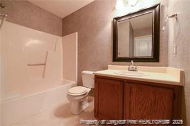 135 Villa Drive, Fayetteville, NC 28311