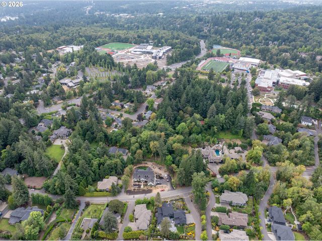 13801 GOODALL Rd 3, Lake Oswego, OR 97034