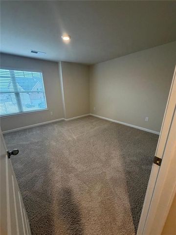 76 Mulberry Bush Drive, Loganville, GA 30052