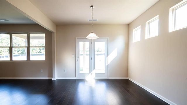76 Mulberry Bush Drive, Loganville, GA 30052