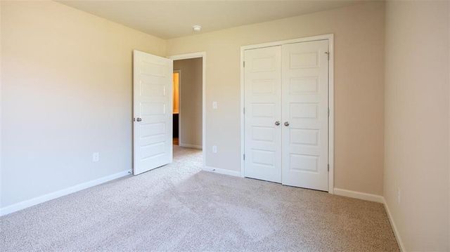 76 Mulberry Bush Drive, Loganville, GA 30052