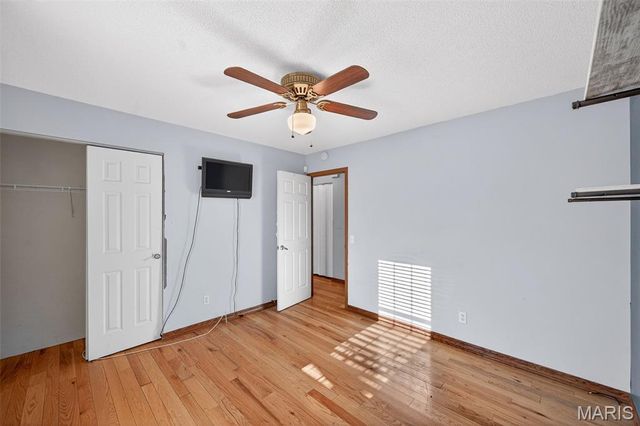 1040 Apricot Drive, St Charles, MO 63301