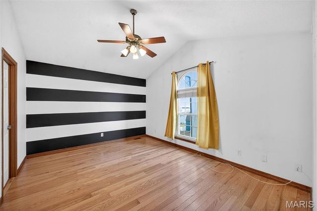 1040 Apricot Drive, St Charles, MO 63301