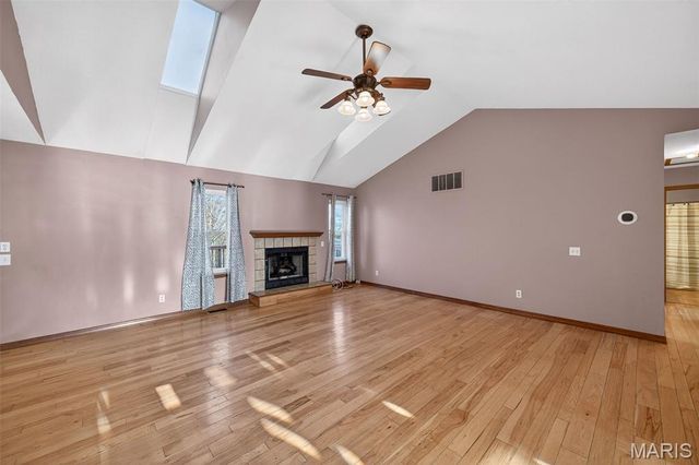 1040 Apricot Drive, St Charles, MO 63301