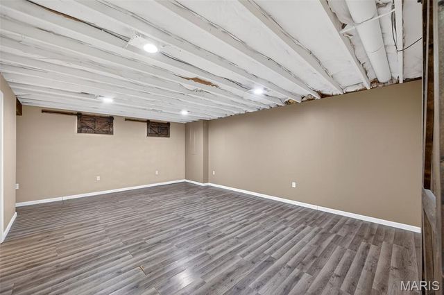 1040 Apricot Drive, St Charles, MO 63301