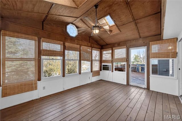 1040 Apricot Drive, St Charles, MO 63301