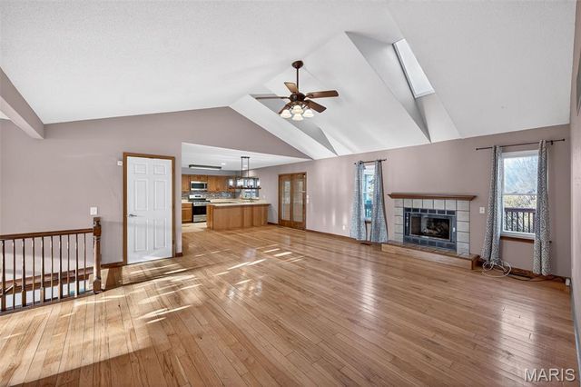 1040 Apricot Drive, St Charles, MO 63301