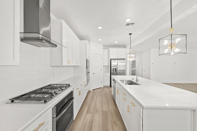 5966 Wave St, Sacramento, CA 95835