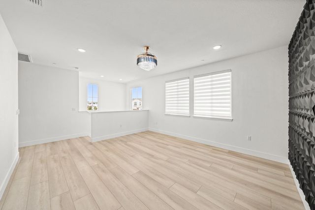 5966 Wave St, Sacramento, CA 95835