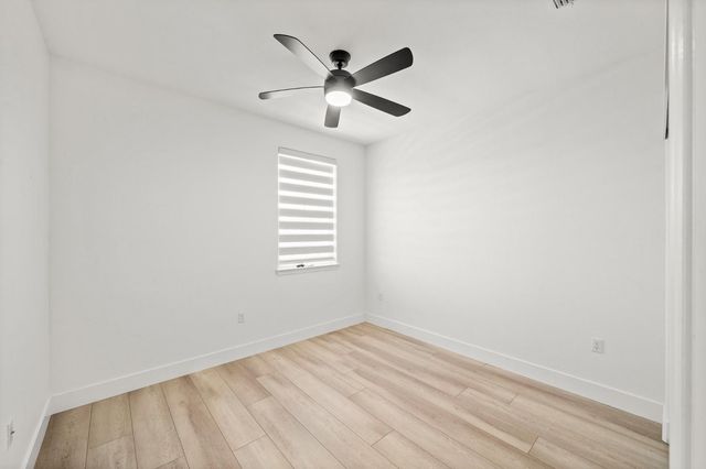5966 Wave St, Sacramento, CA 95835