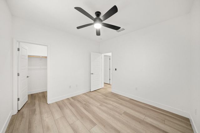 5966 Wave St, Sacramento, CA 95835