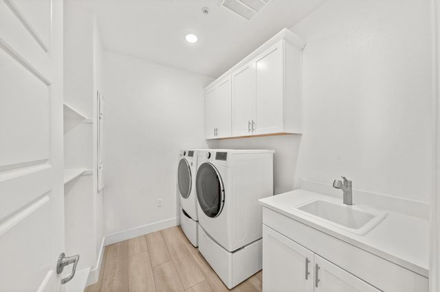 5966 Wave St, Sacramento, CA 95835