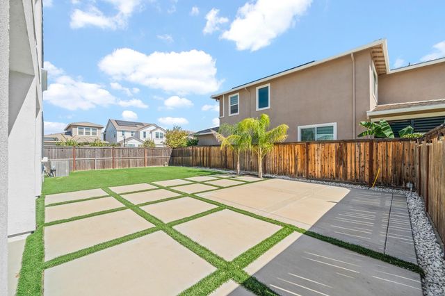 5966 Wave St, Sacramento, CA 95835