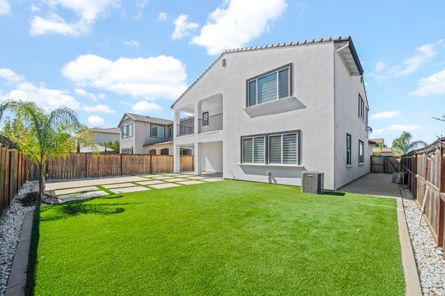 5966 Wave St, Sacramento, CA 95835