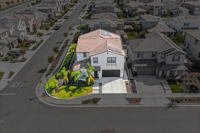 5966 Wave St, Sacramento, CA 95835