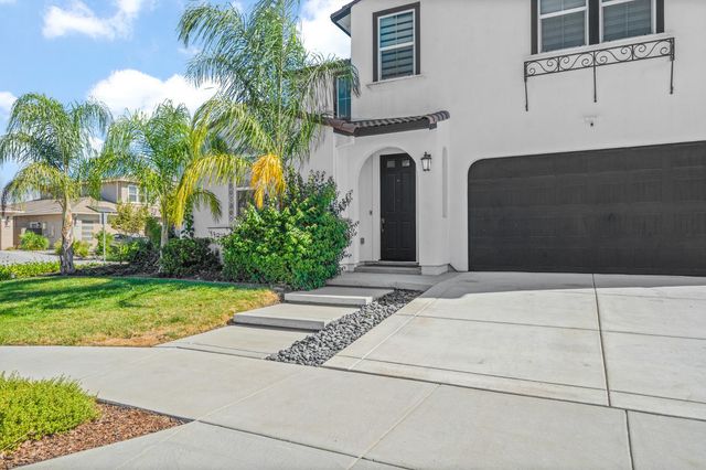 5966 Wave St, Sacramento, CA 95835