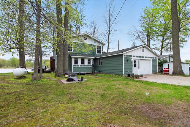 10131 Birch Drive, Riverdale, MI 48877