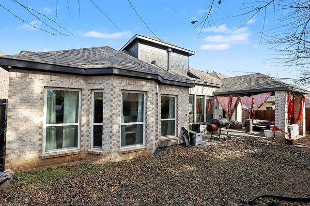 306 Calhoun Street, Glenn Heights, TX 75154