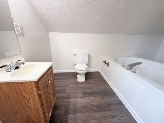 415 Hawkins Rd, Clarksville, TN 37040