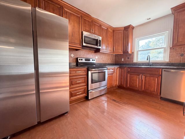 415 Hawkins Rd, Clarksville, TN 37040
