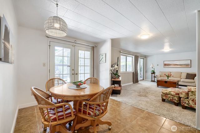 6332 NE 196th Street, Kenmore, WA 98028
