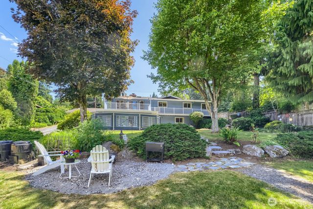 6332 NE 196th Street, Kenmore, WA 98028