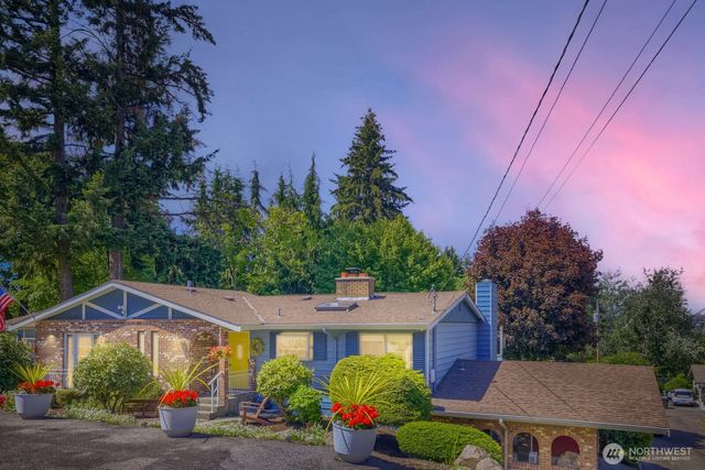 6332 NE 196th Street, Kenmore, WA 98028