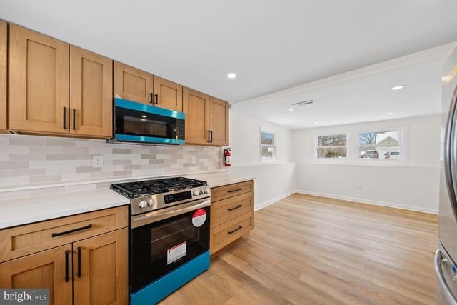 310 MARION AVE, West Berlin, NJ 08091