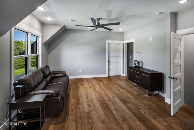 405 Community Drive, Madisonville, TN 37354