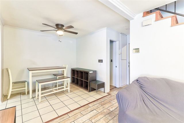 8936 summerwood way, Fontana, CA 92335
