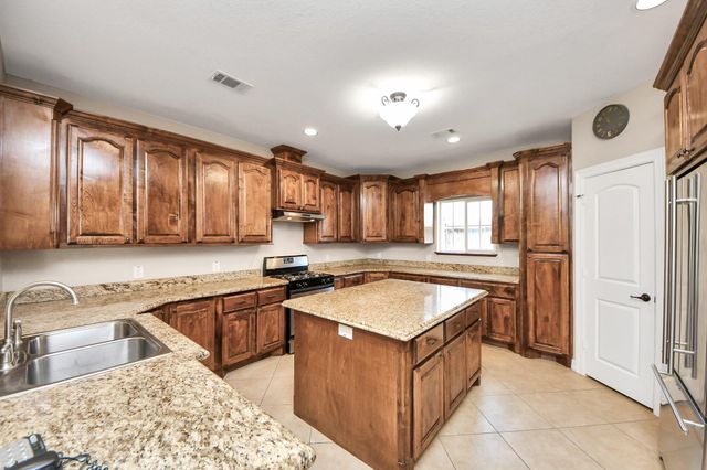 1103 Wakefield Drive, Houston, TX 77018