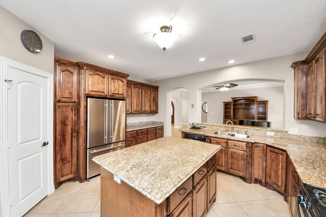 1103 Wakefield Drive, Houston, TX 77018