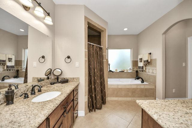 1103 Wakefield Drive, Houston, TX 77018