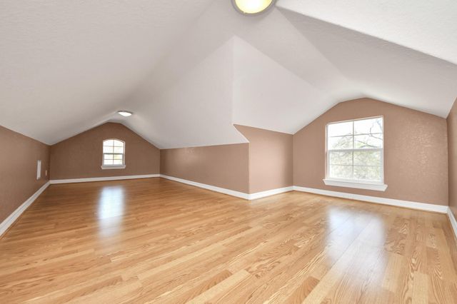 1103 Wakefield Drive, Houston, TX 77018