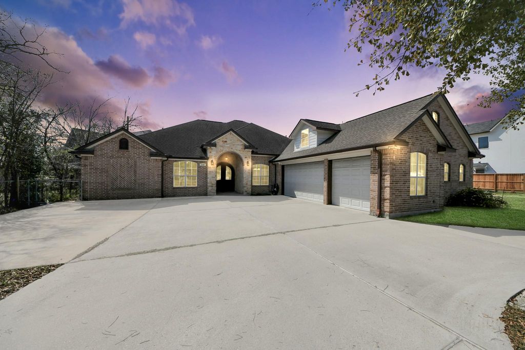 1103 Wakefield Drive, Houston, TX 77018